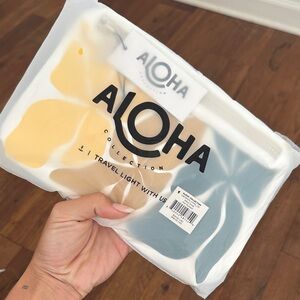 ALOHA Collection Leaf Print Pouch